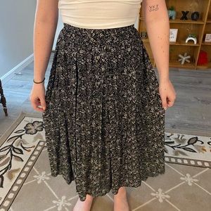 Midi floral skirt size small
